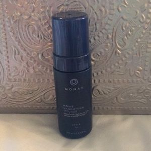 Monat Moxie Magnifying Mousse